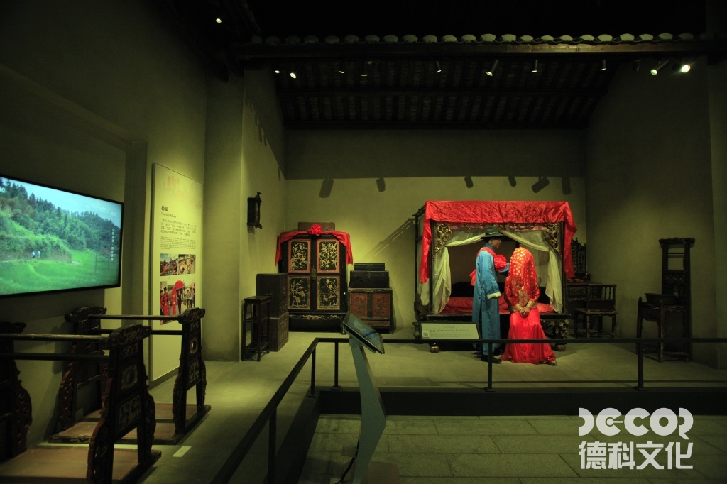 文化展館設(shè)計中，如何考慮觀眾的多樣性和包容性？