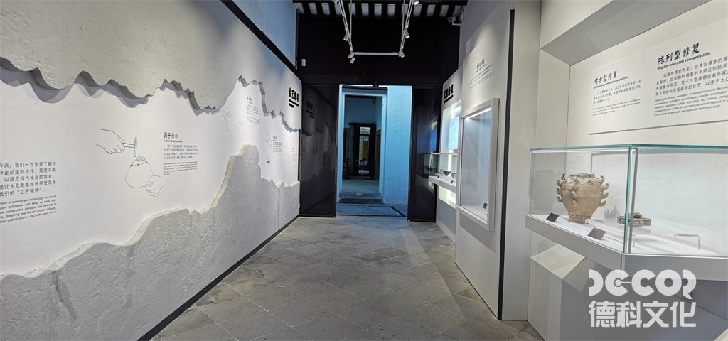 商業(yè)展館裝修中，如何合理規(guī)劃展示設(shè)備和展示區(qū)域？